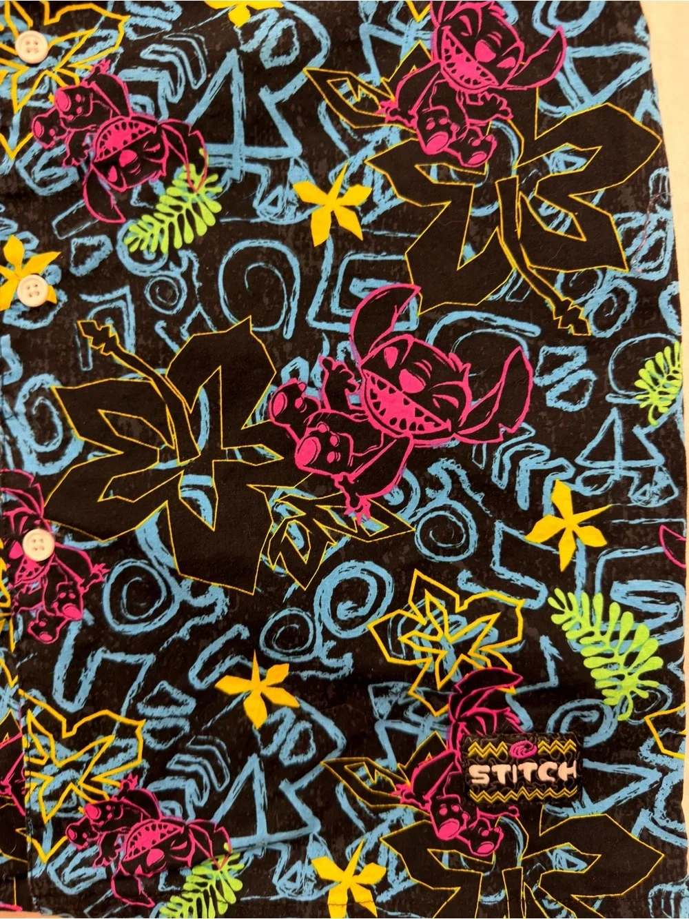 Disney Stitch Men’s short-sleeve Hawaiian shirt black neon floral print Size XS